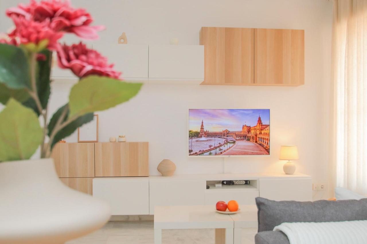 Spacious 2-Bedroom Apartment - Walk To Isla Magica - Ac - Premium Bed * Sevilla